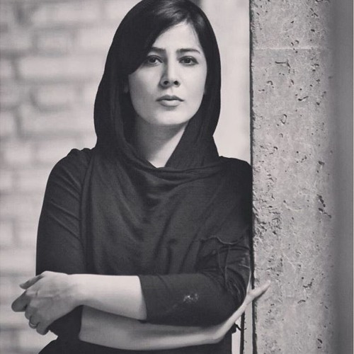هاله سیفیزاده در ۱۴ مهر ۱۳۶۳ در شهر کرمانشاه در خانوادهای اهل موسیقی