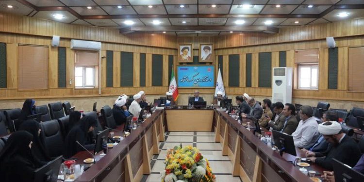 استاندار کرمانشاه: دانشگاه‌ها باید پیوند خود را با صنعت و دستگاه‌های اجرایی تقویت کنند