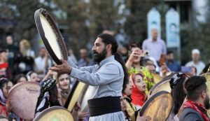 بر چهره گل نسیم نوروز خوش
