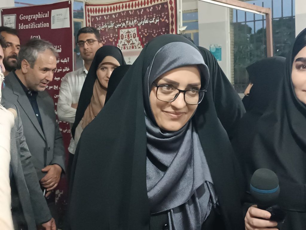 دکتر مریم اکبری مدیرکل امور بانوان و خانواده استانداری کرمانشاه