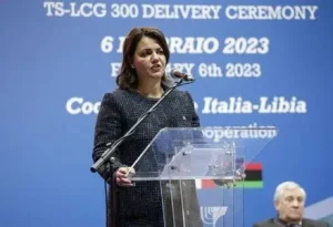 Najla Manqosh with the Libyan minister