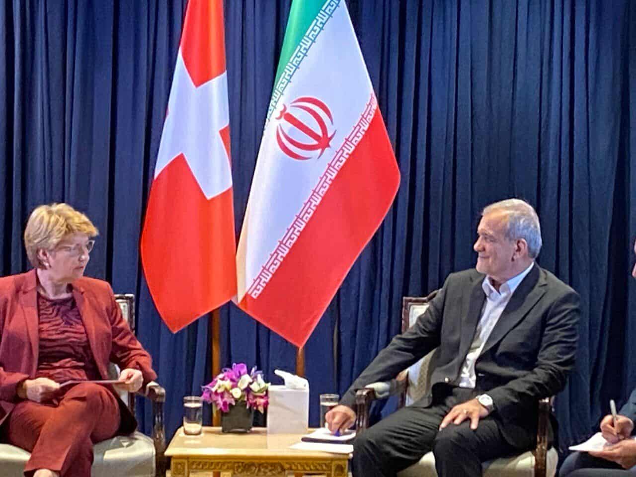 فشار تندروها بر مسعود پزشکیان برای استعفا
