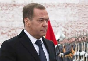 مدودوف برای دونالد ترامپ خطونشان کشید