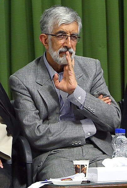 حداد عادل: نظام و دولت بر توسعه گردشگری تأکید و اصرار دارند