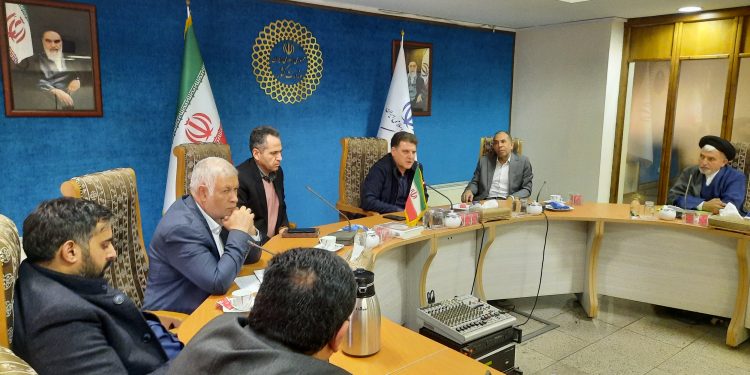 نشست اعضای حزب خدمتگزاران مستقل ایران اسلامی با معاون سیاسی وزیر کشور