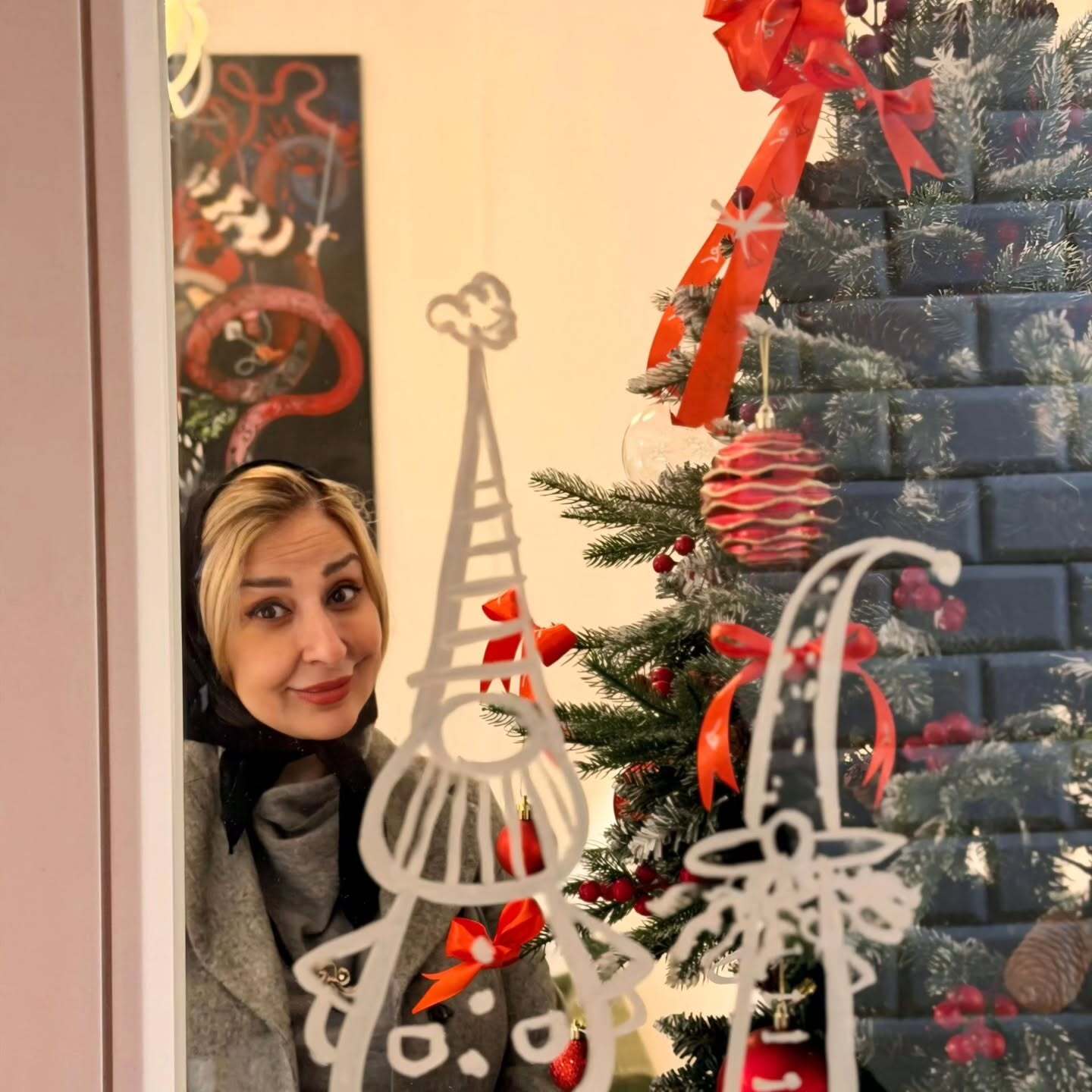 مرجانه گلچین و آرزوهای کریسمسی برای ایران و مردم