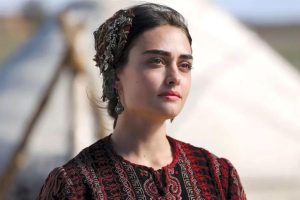 آلیا شاهینلر خواننده زن مشهور به جرم فحشا بازداشت شد