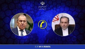 سید عباس عراقچی وزیر امور خارجه جمهوری اسلامی ایران و سرگئی لاوروف وزیر امور خارجه روسیه، دوشنبهشب به صورت تلفنی گفتگو کردند.