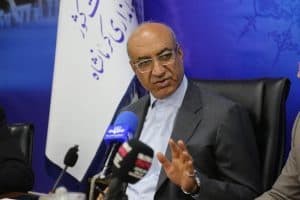 برخورد قاطع استاندار کرمانشاه با متخلفان بازار/ تاکید بر تسریع در ترخیص کالا و حل مشکل کالابرگ