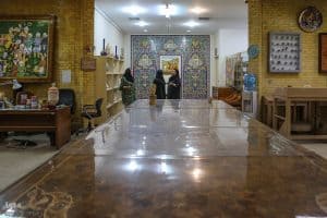 نقدی بر تصمیم ضد میراثی وزیر میراث فرهنگی؛ جابهجایی پژوهشکده هنرهای سنتی، تهدیدی برای هویت هنری ایران